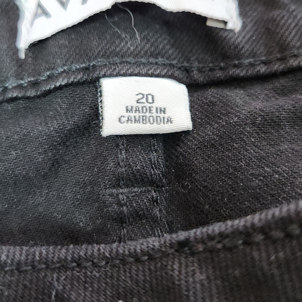 Women's 5" High-Rise Jean Shorts - Ava & Viv Black Wash 20 - Picture 10 of 14